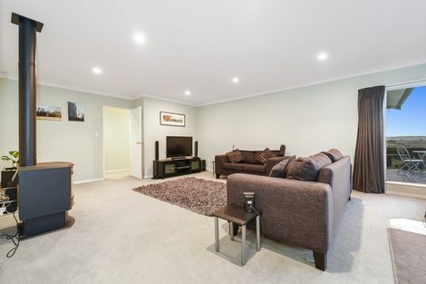 Photo of property in 16 Sunny Dale, Western Heights, Hamilton, 3200