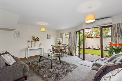 Photo of property in 2/11 Rastrick Street, Merivale, Christchurch, 8014
