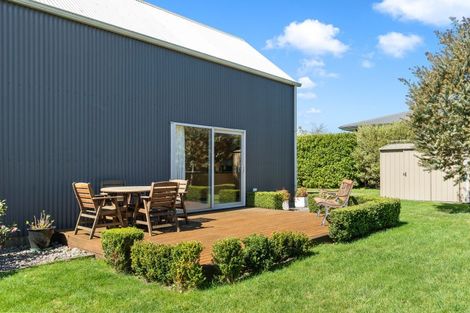 Photo of property in 12 Burgundy Drive, Martinborough, 5711