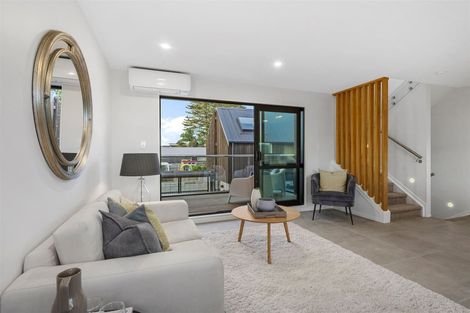 Photo of property in 28e Walker Road, Point Chevalier, Auckland, 1022