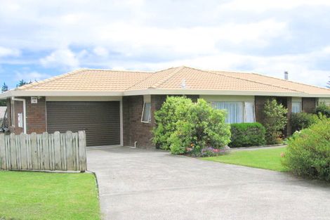 Photo of property in 1 Meynell Court, Glen Eden, Auckland, 0602