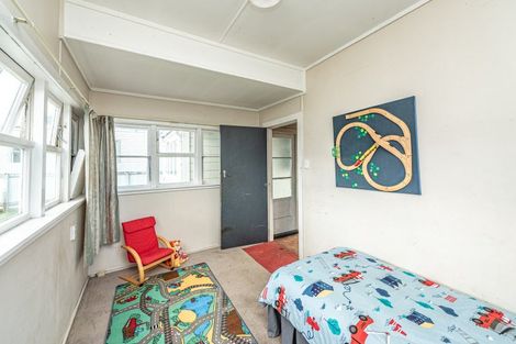 Photo of property in 42 Bignell Street, Gonville, Whanganui, 4501