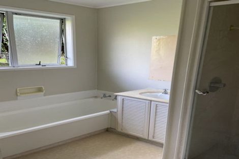 Photo of property in 7 Celeste Place, Totara Vale, Auckland, 0627