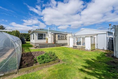 Photo of property in 460 Tiwai Road, Awarua Plains, Invercargill, 9877