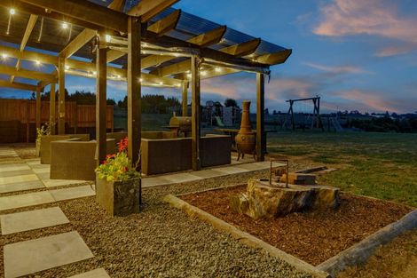 Photo of property in 17 Sarona Park Drive, Omanawa, Tauranga, 3171