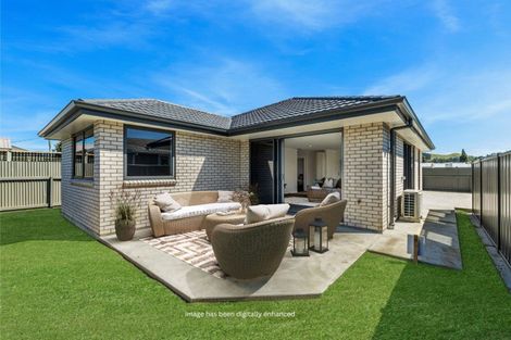Photo of property in 13a Warwick Crescent, Taradale, Napier, 4112