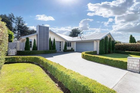 Photo of property in 28 Reka Street, Parklands, Christchurch, 8083