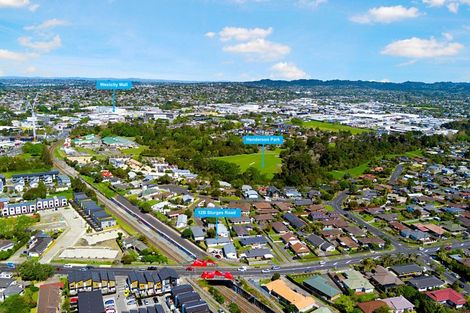 Photo of property in 12b Sturges Road, Henderson, Auckland, 0612