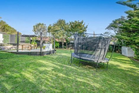 Photo of property in 61 Brian Crescent, Stanmore Bay, Whangaparaoa, 0932