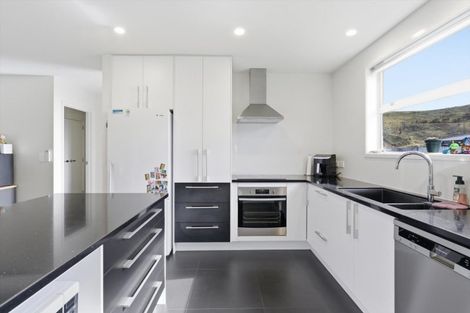 Photo of property in 105 Ballintoy Park Drive, Welcome Bay, Tauranga, 3175
