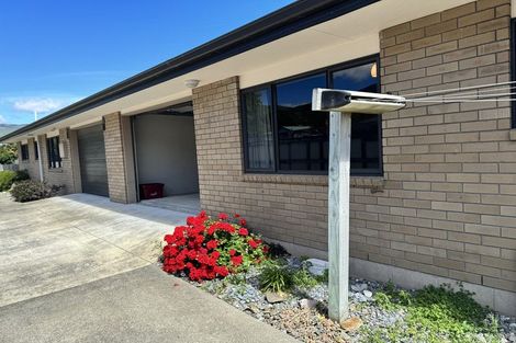 Photo of property in 7 Nautique Place, Waikawa, Picton, 7220
