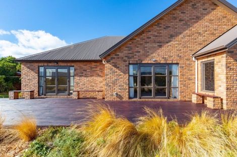 Photo of property in 70 Mount Marua Way, Timberlea, Upper Hutt, 5018