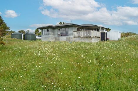 Photo of property in 17 Ranganui Road, Kaiwaka, 0573