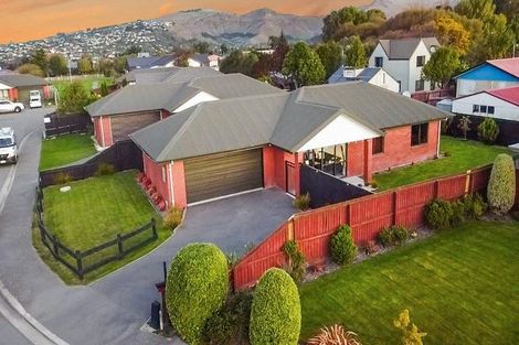 Photo of property in 8 Reserve Close, Woolston, Christchurch, 8062