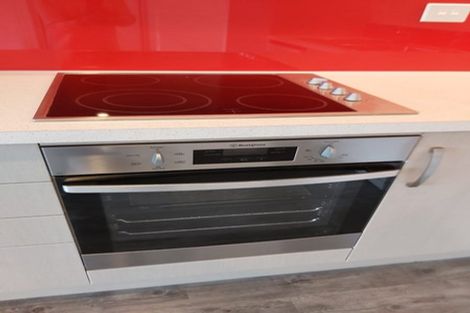 Photo of property in 80d Shakespeare Road, Waltham, Christchurch, 8023