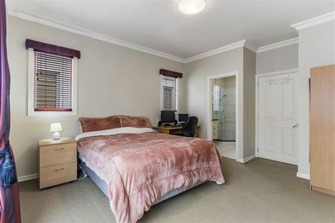 Photo of property in 1 Macleans Road, Bucklands Beach, Auckland, 2014