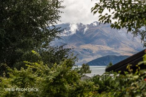 Photo of property in 144 Beacon Point Road, Wanaka, 9305