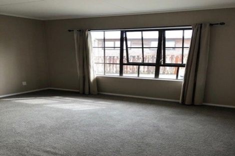 Photo of property in 45 Gilbass Avenue, Hamilton Lake, Hamilton, 3204