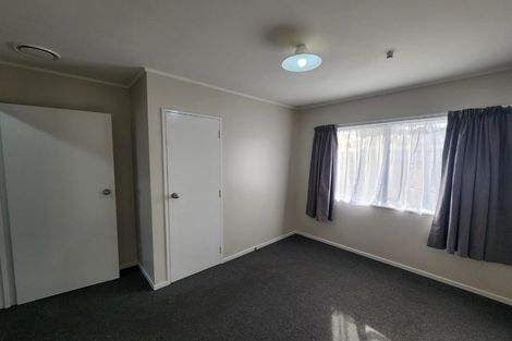 Photo of property in 2/34 Shifnal Drive, Randwick Park, Auckland, 2105