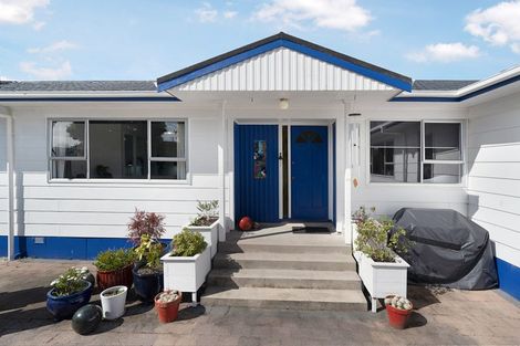 Photo of property in 127a Swanson Road, Henderson, Auckland, 0610