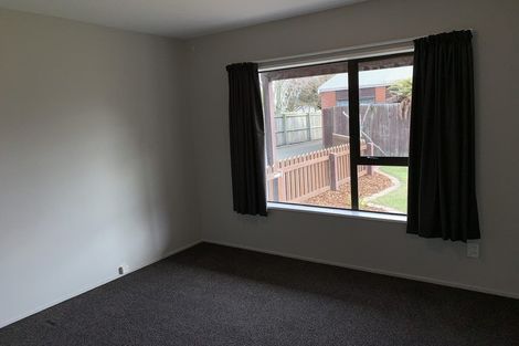 Photo of property in 2/86 Gilberthorpes Road, Hei Hei, Christchurch, 8042