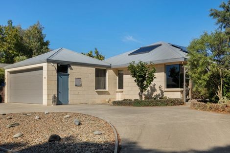 Photo of property in 16 Wilkin Road, Wanaka, 9305