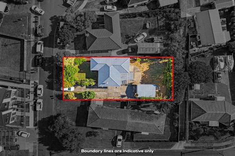 Photo of property in 77 Dale Crescent, Pakuranga, Auckland, 2010