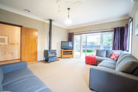 Photo of property in 68 Pahiatua Street, Hokowhitu, Palmerston North, 4410