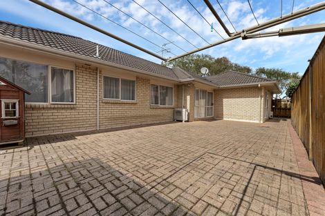 Photo of property in 1 Monash Place, Flat Bush, Auckland, 2016