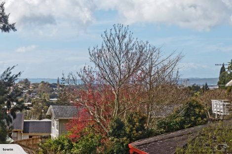 Photo of property in 2/65 High Road, Glenfield, Auckland, 0629