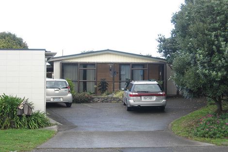 Photo of property in 6 Kowhai Grove, Raumati Beach, Paraparaumu, 5032