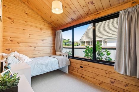 Photo of property in 2/238 Estuary Road, South New Brighton, Christchurch, 8062