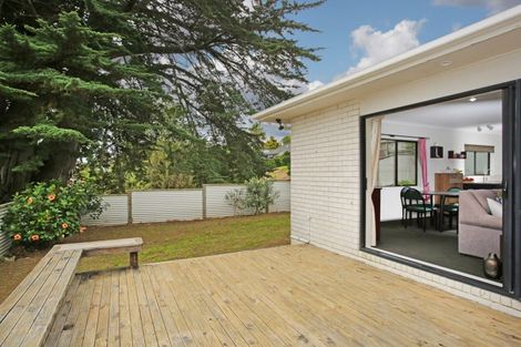 Photo of property in 14a Collingwood Road, Waiuku, 2123