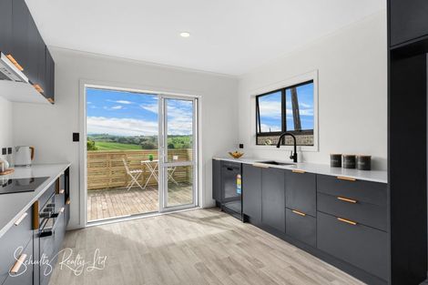 Photo of property in 109 Hurndall Street East, Maungaturoto, 0520