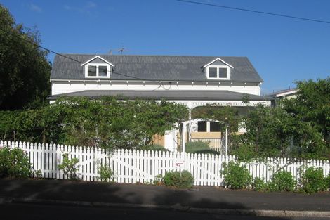 Photo of property in 8 Mays Street, Devonport, Auckland, 0624