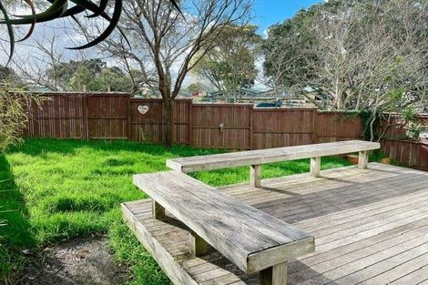 Photo of property in 15 Keegan Drive, Massey, Auckland, 0614