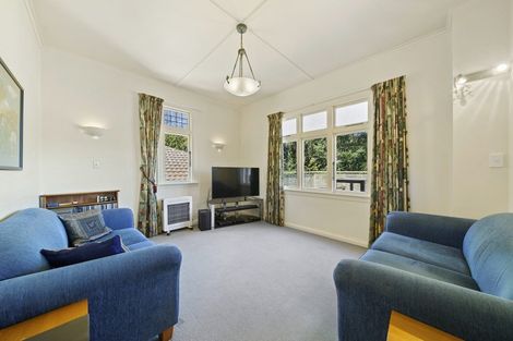 Photo of property in 56 Tio Tio Road, Miramar, Wellington, 6022