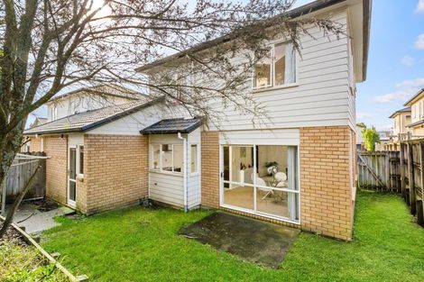 Photo of property in 9 Charta Place, Sunnyvale, Auckland, 0612