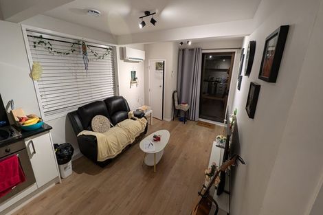 Photo of property in 39 Tamahere Drive, Glenfield, Auckland, 0629