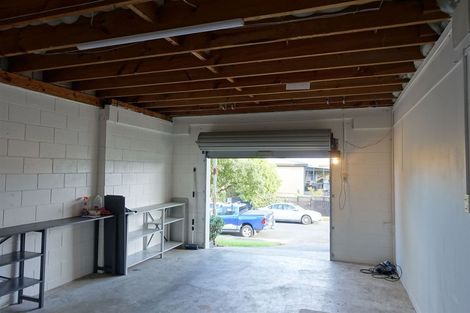 Photo of property in 1/1 Kaihu Street, Northcote, Auckland, 0627