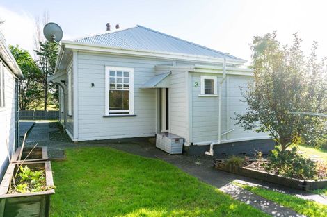 Photo of property in 48 Hurndall Street East, Maungaturoto, 0520