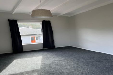 Photo of property in 6 Awarua Street, Ngaio, Wellington, 6035