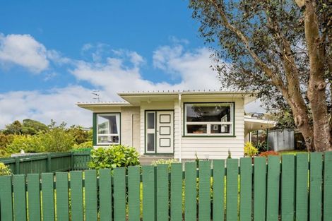 Photo of property in 219 Dowse Drive, Maungaraki, Lower Hutt, 5010