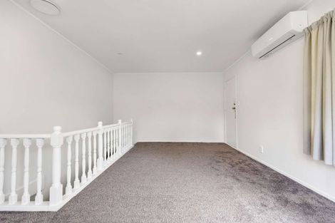 Photo of property in 2/42 Sheridan Drive, New Lynn, Auckland, 0600
