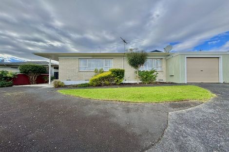 Photo of property in 2/34 Wellington Street, Papakura, 2110