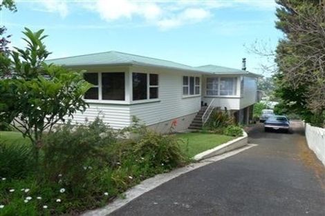 Photo of property in 42 Valley View Road, Glenfield, Auckland, 0629