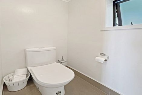 Photo of property in 123 Marine Parade, Seatoun, Wellington, 6022