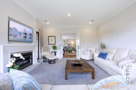 Photo of property in 8 Tauwaka Crescent, Riverhead, 0820