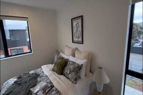 Photo of property in 2/472 West Coast Road, Glen Eden, Auckland, 0602