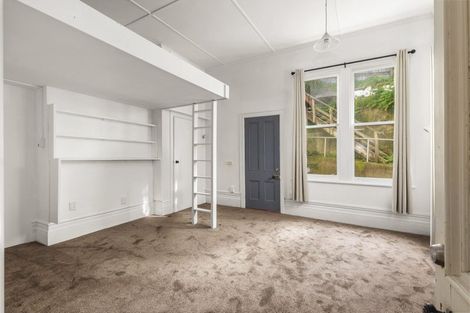 Photo of property in 18 Talavera Terrace, Kelburn, Wellington, 6012